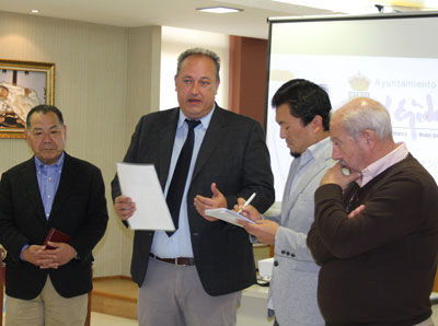 Una delegacin de la cooperativa ms importante de Japn, Zen-Noh, visita el municipio para conocer su modelo agrcola 