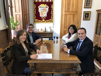 Noticia de Almera 24h: El ayuntamiento de Hurcal-Overa formaliza un prstamo de 1,2 millones de euros, previsto por el anterior equipo de Gobierno