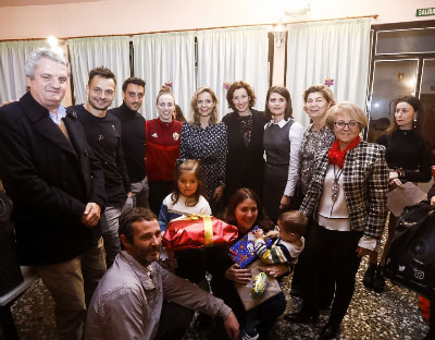 Noticia de Almería 24h: La Asociación de Niños con Cáncer Argar regala ilusión y esperanza en su tradicional fiesta de Navidad