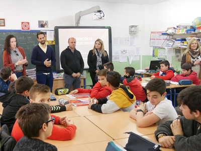 El Ayuntamiento de Adra imparte charlas de prevencin de conductas violentas a ms de 200 alumnos y alumnas