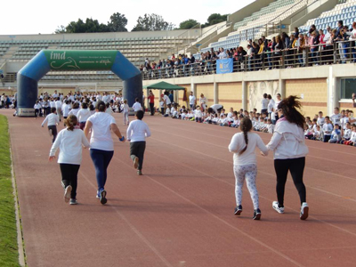 El CEIP Laimn celebra el Da de la Paz y la No Violencia con una carrera de carcter solidaria