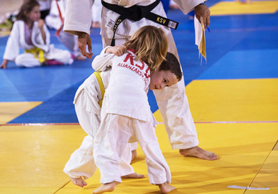 La EDM Alianza KSV de judo organiza un Encuentro Escolar de Luchas el 15 de febrero