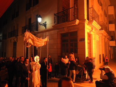 Noticia de Almera 24h: Hurcal-Overa vive su tradicional Noche de las Lumbres arropada por centenares de vecinos 