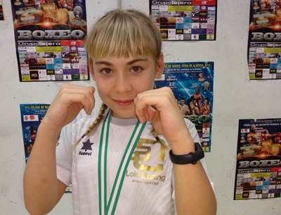 Elena Garca logra la medalla de oro en el Campeonato de Andaluca Escolar de Boxeo Formas