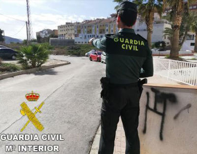 Noticia de Almería 24h: Detienen a un ladrón siguiendo el rastro de sangre que había dejado 