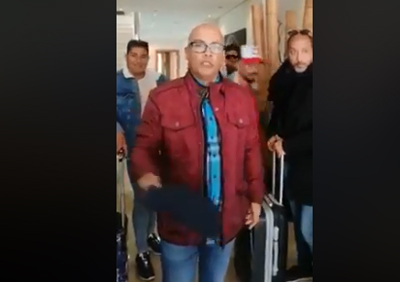Un grupo flamenco denuncia que un hotel no les da habitación 