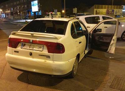 La Polica Local inmoviliza dos nuevos taxis piratas e identifica a sus conductores