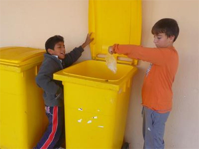 Noticia de Almera 24h: El CEIP Profesor Tierno Galvn De Vcar Se Mantiene Encabeza De La Tercera Edicin De La Liga Del Reciclaje Del Poniente Almeriense