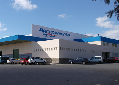 GRUPO AGROPONIENTE implanta protocolos de mxima seguridad en sus instalaciones, a fin de mantener el servicio al agricultor y el abastecimiento de productos