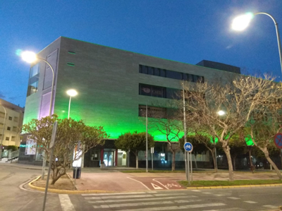 Noticia de Almería 24h: El Teatro Auditorio se ilumina de verde esperanza por el COVID-19 hasta que concluyan las medidas de aislamiento