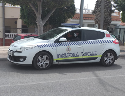 Noticia de Almería 24h: Casi Un Centenar De Denuncias De La Policía Local Por Incumplir El Confinamiento En Sus Primeros 15 Días