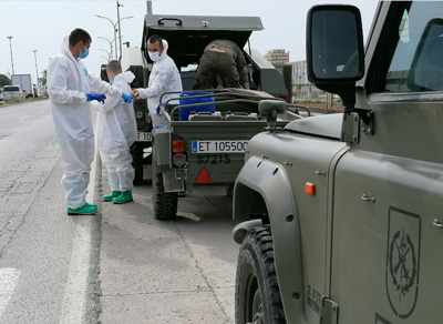 Noticia de Almera 24h: La Legin se desplaza a Adra para apoyar las labores de desinfeccin llevadas a cabo por el Ayuntamiento