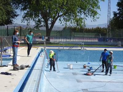 El Ayuntamiento ejecuta reformas y adecuacin de las instalaciones de la piscina municipal de cara a una posible apertura en la temporada estival