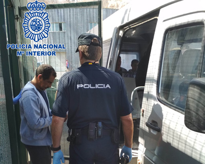 Noticia de Almería 24h: La Policía Nacional detiene a cuatro personas  responsables de la introducción en España de decenas de inmigrantes