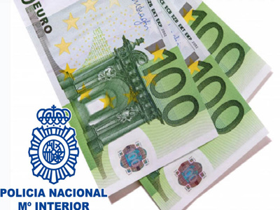 Noticia de Almería 24h: Dos detenidos por intentar comprar un teléfono móvil de alta gama con billetes falsos