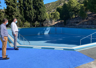 El Ayuntamiento de Berja reforma la piscina de Castala para abrirla este verano