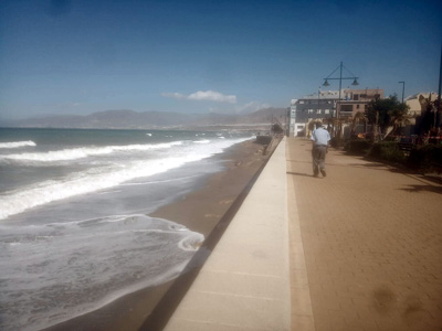 Noticia de Almería 24h: El Gobierno invierte 89.600 euros para la aportación de 11.500m3 de arena en las playas de Balerma y Guardia Viejas
