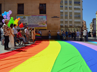 Noticia de Almera 24h: Almera levanta la voz por los derechos del Colectivo LGTBI y para celebrar la diversidad