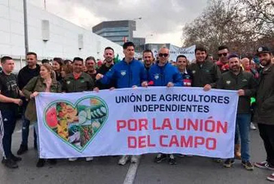 Noticia de Almería 24h: La Asociación de Agricultores Independientes asegura estar sufriendo persecución política con sanciones de 2.000 euros a sus dirigentes