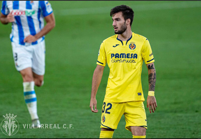 La Junta de Gobierno Local felicita oficialmente al jugador de ftbol roquetero lex Baena por su debut en Primera Divisin