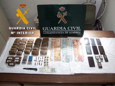 Noticia de Almería 24h: La Guardia Civil detiene a cinco personas y desmantela un punto de venta de droga en Balanegra 