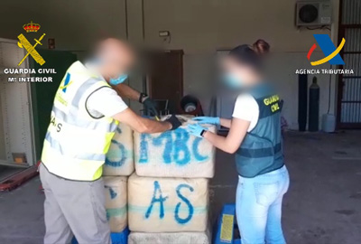 Noticia de Almería 24h: Evitan la entrada de 1.400 kilos de hachís por la playa de Guardias Viejas en El Ejido