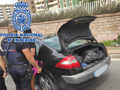 Noticia de Almería 24h: Detenido por circular con 7 kilos de marihuana en el maletero por el barrio de El Puche
