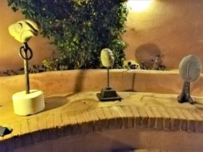 Noticia de Almera 24h: El escultor francs Jo Bell, expone en el Patio Rosa del Cortijo Los Malenos de Aguamarga