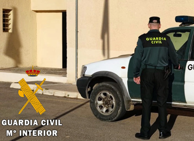 Dos detenidos intentando introducir droga y una navaja en el Centro Penitenciario del Acebuche