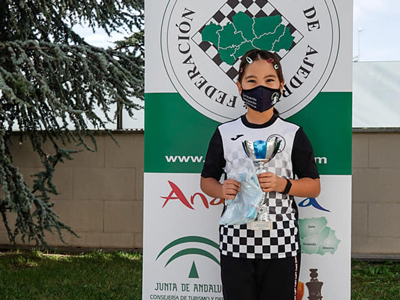 ArailymMuktarkhan, del Club Ajedrez Roquetas, campeona de Andaluca sub10 