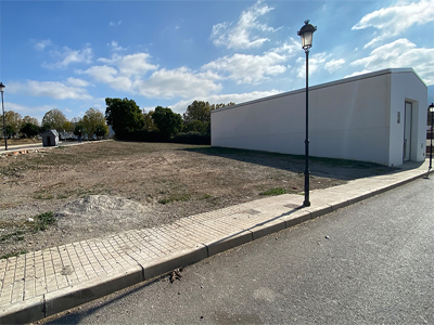 Noticia de Almería 24h: El alcalde de Berja anuncia la pavimentación de la explanada del Centro Social de Benejí