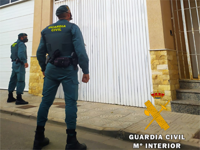 Noticia de Almería 24h: Sorprenden in fraganti a un ladrón que pretendía robar en tres viviendas a la vez