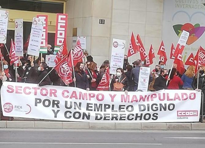Noticia de Almería 24h: Empresas dejan sin cesta de Navidad a la plantilla que estuvo en huelga