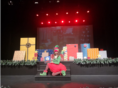 Noticia de Almería 24h: La magia de Álex Navarro y un espectáculo infantil centran el último fin de semana navideño en Adra