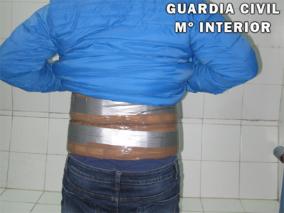 Noticia de Almería 24h: Detenido en el Puerto de Almería con 48 tabletas de hachís adosadas a su cuerpo