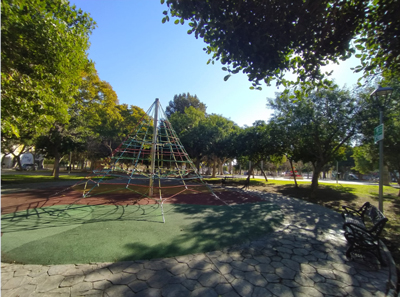 El Ayuntamiento comienza la mejora de zonas verdes con la renovacin del parque del Pabelln