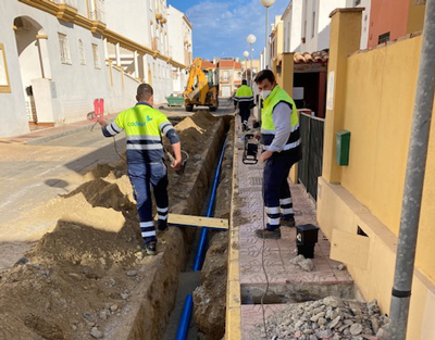 Noticia de Almería 24h: CODEUR renueva por completo la red abastecimiento de la calle Pintor Rafael Zabaleta 
