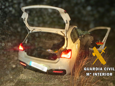 Noticia de Almería 24h: Cogen el coche del padre sin permiso y tras tener un accidente denuncian que se lo han robado