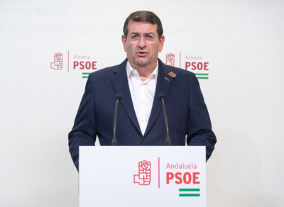 Noticia de Almería 24h: El PSOE propone un bono social del agua para las familias vulnerables frente al derroche de los vídeos del PP
