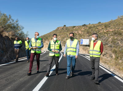 Diputacin asfalta y renueva las carreteras de 10 municipios de la provincia