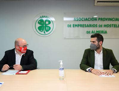 Noticia de Almera 24h: El alcalde aborda la situacin de la hostelera en una primera reunin con el nuevo presidente de ASHAL, Pedro Snchez-Fortn