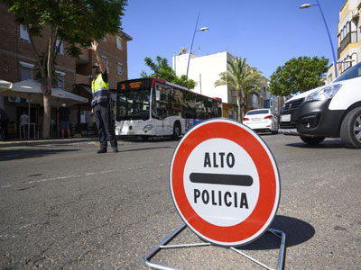 Noticia de Almera 24h: La Polica Local incrementa en una semana un 25% el nmero de actas de denuncia por vulnerar la normativa antiCOVID y alcanza las 184