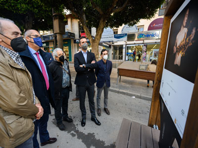 Noticia de Almería 24h: La nueva exposición del Paseo de Almería invita a una ‘Catarsis’ con treinta obras del Grupo Indalo Foto