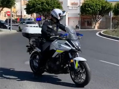 Noticia de Almería 24h: COVID-19. La Policía Local dobla en la última semana el número de denuncias por vulnerar el toque de queda