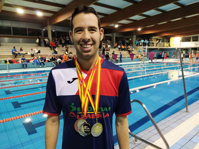 Noticia de Almera 24h: El nadador paralmpico almeriense, Carlos Tejada, acumula 308 medallas en sus 18 aos con licencia federativa