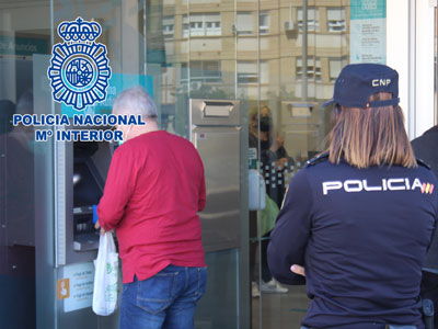 Los cinco detenidos por blanqueo de capitales residan en Roquetas