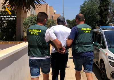 Noticia de Almería 24h: La Guardia Civil detiene al autor del homicidio cometido el pasado mes de junio en Roquetas de Mar
