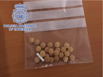 Un joven es detenido portando 25 pastillas de éxtasis y una pastilla blanca de tranquimacín