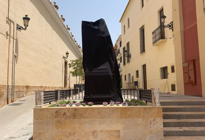 Berja inaugura este sbado la estatua de D. Luis Fajardo en la Plaza de la Constitucin