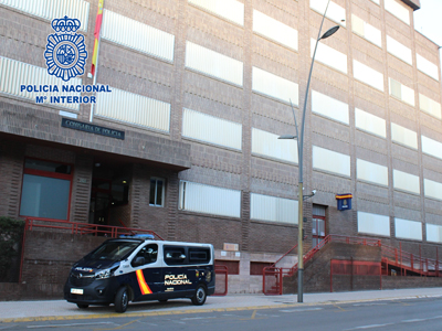 Noticia de Almería 24h: La Policía Nacional ha detenido en el primer semestre del año a 289 personas que estaban reclamados por la justicia nacional 